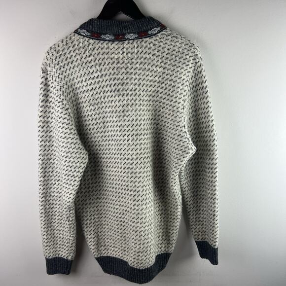 Vintage Chinook Sweater Adult Christmas Reindeer Wool Sweater Handmade - Picture 7 of 8